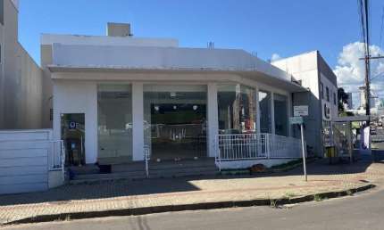 Sala comercial para alugar na Avenida São Pedro - D, 680, São Cristóvão, Chapecó por R$ 13.650