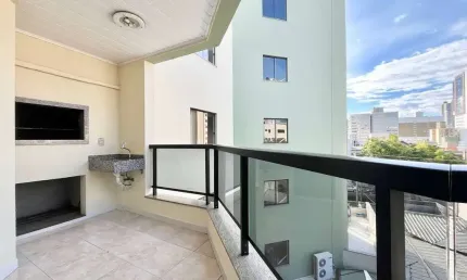 Apartamento com 3 quartos para alugar na Rua Barão do Rio Branco - D, 438, Centro, Chapecó por R$ 3.410