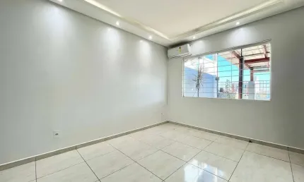 Casa com 3 quartos à venda na Rua Ivan Bassani Bartolomei, 288, Desbravador, Chapecó por R$ 394.000