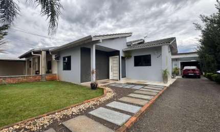Casa com 2 quartos à venda na Das Bromelias, 484, Di Fiori, Guatambú por R$ 600.000