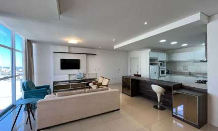 Apartamento com 3 quartos para alugar na Rua Rio de Janeiro - D, 189, Centro, Chapecó por R$ 5.115