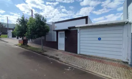 Casa com 3 quartos à venda na Casemiro Sobieray, 180, Presidente Médici, Chapecó por R$ 850.000