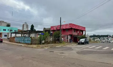 Casa com 4 quartos à venda na clóvis locatelli - d, 310, presidente médici, chapecó por r$ 980.000
