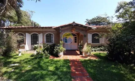 Chácara com 4 dormitórios à venda, 10000 m² por R$ 3.100.000,00 - Vila Cândida - São José dos Campos/SP