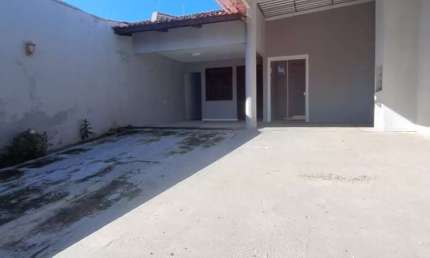 Casa com 3 quartos à venda no Coaçu, Fortaleza , 100 m2 por R$ 330.000