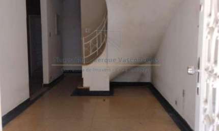 Casa Sobrado isolado amplo 550 m² - Boqueirão em Santos - R$ 23.000,00 + iptu - 5 dormitórios, 4 banheiros e 6 vagas - Com uma edicula nos fundos