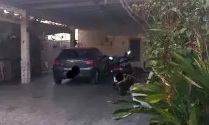Casa à Venda no Estuário, Santos  3 Quartos, Suíte, Área Gourmet e Garagem para 6 Carros