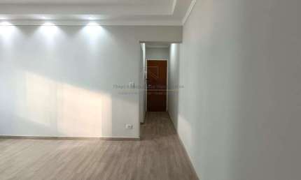Apartamento a Venda, 3 Quartos e Garagem Box na Encruzilhada, Santos - SP