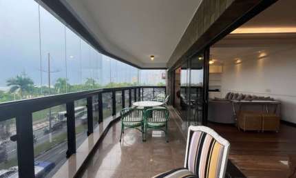 Apartamento locação Pompéia em Santos Vista Mar - 254 m2 - 3 Suítes 2 vagas -Porteira fechada.