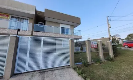 Casa com 3 quartos à venda na Rua Maringá, 989, Iguaçu, Araucária