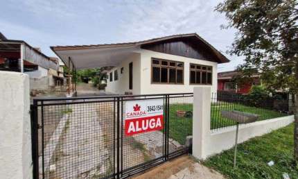 Casa com 3 quartos para alugar na Rua Doutor Guilherme Da Mota Corrêa, 306, Centro, Araucária