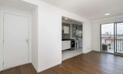 Vila Mascote: Apartamento com 65 m² com 3 dormitórios, varanda, garagem.