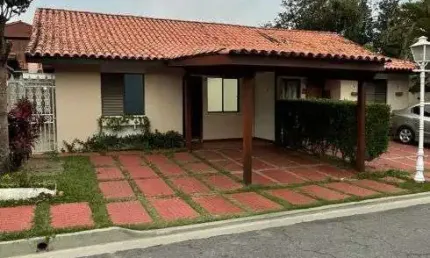 Casa à venda no Morumbi Sul, com 125m², 3 quartos e 2 vagas.