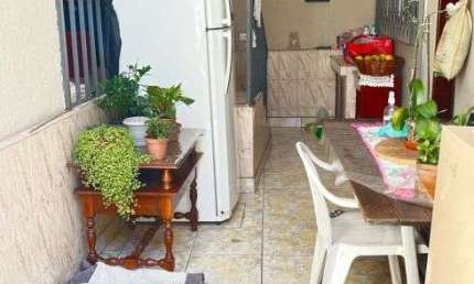 Casa à venda com 160m² e 3 quartos. Jardim Vaz de Lima, São Paulo.