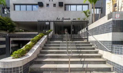 Sala Comercial 2 salas, recepção, 2 banheiros, 1 vaga, 32m2, ar condicionado
