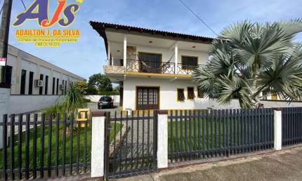 Sobrado para Venda em Balneário Barra do Sul, Centro, 3 dormitórios