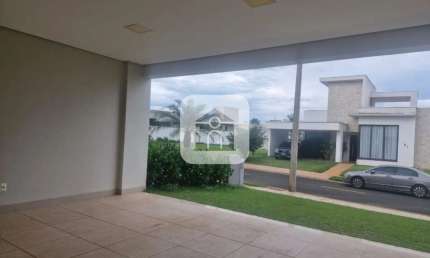 Casa em condomínio fechado com 4 quartos à venda no Jardins Gênova, Uberlândia 