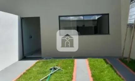 Casa com 2 quartos à venda no Jardim Holanda, Uberlândia 