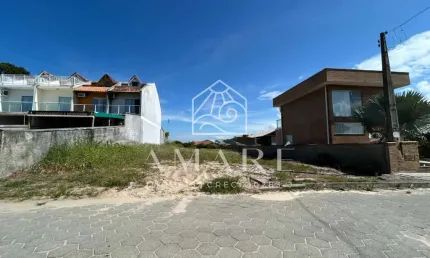 Terreno à venda na Praia do Ervino, São Francisco do Sul  por R$ 265.000