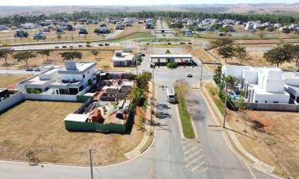 Lote em Condomínio Fechado para Venda em Senador Canedo, Terras Alpha Residencial 1