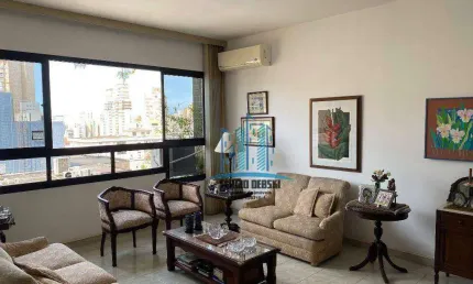 Ótimo apartamento à venda no Gonzaga, Santos-SP., de frente, andar alto, bem claro e arejado. Sol da manhã. 3 quartos, 2 vagas, lazer.