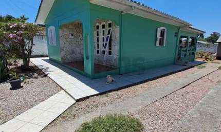 Casa Alvenaria 2 dormitórios em terreno amplo - Içara