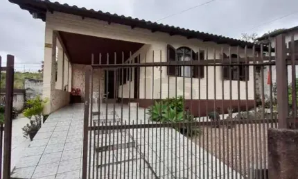 Casa a 5min do centro de criciúma, bairro vera cruz