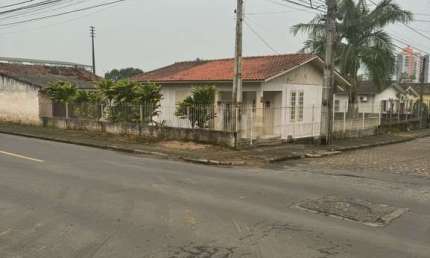Casa com 2 quartos à venda no Próspera, Criciúma  por R$ 380.000