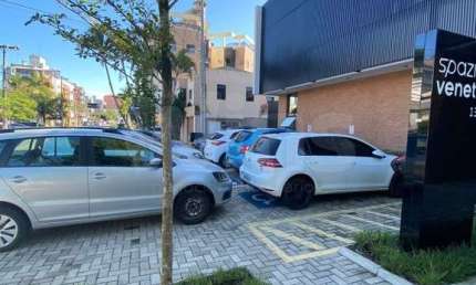 Sala comercial com 5 salas à venda no Pio Corrêa, Criciúma , 474 m2 por R$ 3.600.000