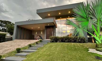 condomínio fechado, casa ampla, piscina, semimobiliado, segurança, portaria