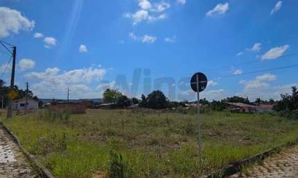 Terreno de esquina - Região da Quarta Linha (432m²)