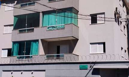 Apartamento com 2 quartos à venda no Presidente Roosevelt, Uberlândia 