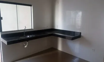 Casa com 2 quartos para alugar na Rua Cleusa Maria Carolina, 445, Jardim Canaã, Uberlândia