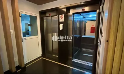 Apartamento para Venda em Uberlândia, Santa Mônica, 3 dormitórios, 1 suíte, 2 banheiros, 2 vagas