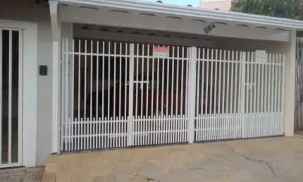 excelente imovel com 3 dormitorios sendo 2 com moveis planejado em um otimo bairro proximo ao centro