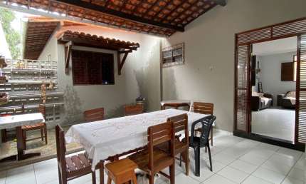 Casa à Venda em Manaíra com Energia Solar e Conforto para sua Família!