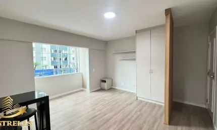 Vende Stúdio, Próximo a UTFPR, Shopping Estação e Shopping Curitiba