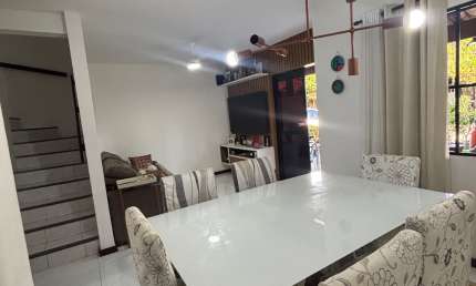 Triplex para venda em Stella Mares, energia solar, 5/4