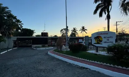 Casa para locação no Condomínio Recanto de Abrantes.