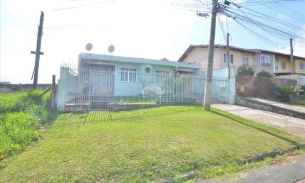 Casa com 7 quartos à venda na Rua Gustavo Schier, 944, Novo Mundo, Curitiba, 261 m2 por R$ 895.000