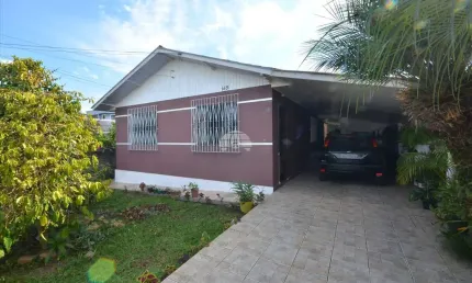 Casa com 4 quartos à venda na Rua José Ferreira da Rocha, 149, Pinheirinho, Curitiba, 200 m2 por R$ 690.000