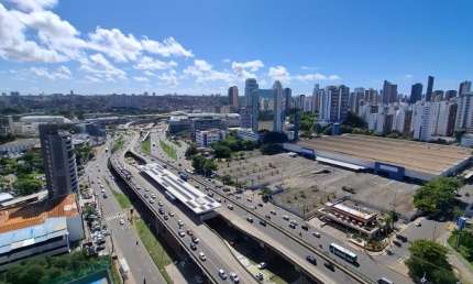 Apartamento com 1 quarto para alugar na Avenida Antônio Carlos Magalhães, 3305, Parque Bela Vista, Salvador, 65 m2 por R$ 2.065