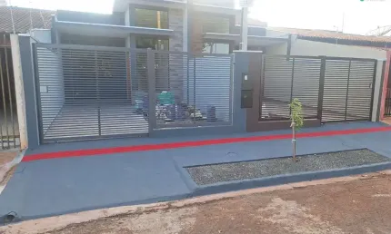 Casa com 2 quartos à venda no Parque Leblon, Londrina 