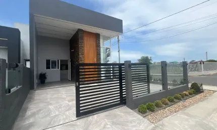 LINDÍSSIMA CASA À VENDA NO BAIRRO GUARANI EM CAPÃO DA CANOA!
