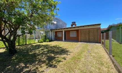 EXCELENTE CASA À VENDA NO BAIRRO ARCO-ÍRIS, EM CAPÃO DA CANOA!