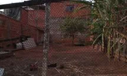 Vende-se terreno   Bairro Prof. Antônio da Silva Penteado  Marília-SP