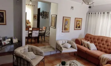 Casa com 3 quartos à venda no Parque Fazendinha, Campinas , 250 m2 por R$ 680.000