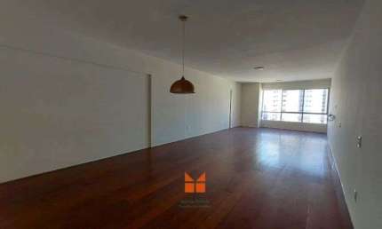Lindo apartamento Reformado com 200m2 em Boa Viagem!