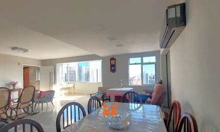 Lindo e reformado apartamento com 213m2 no Espinheiro!