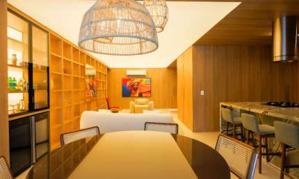 APARTAMENTOS  184 a 224m²  E COBERTURAS DE 235 a 284m² NO AGUA VERDE  ALTO PADRAO